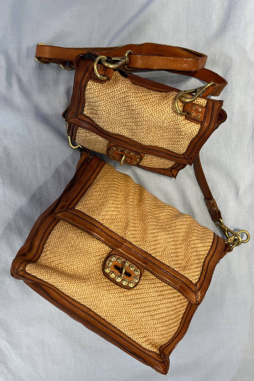 boutique-chaussure-hossegor-lapierrebleue-campomaggi-min.jpeg